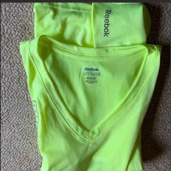 NWT REEBOK VECTOR TEE LEMON ZEST, M - Picture 4 of 4